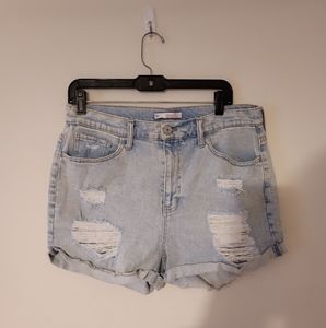 Vintage Mom Shorts 💙